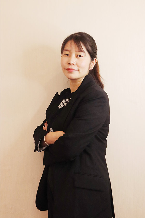 高陵吕瑶 本科学历,毕业于陕西师范大学